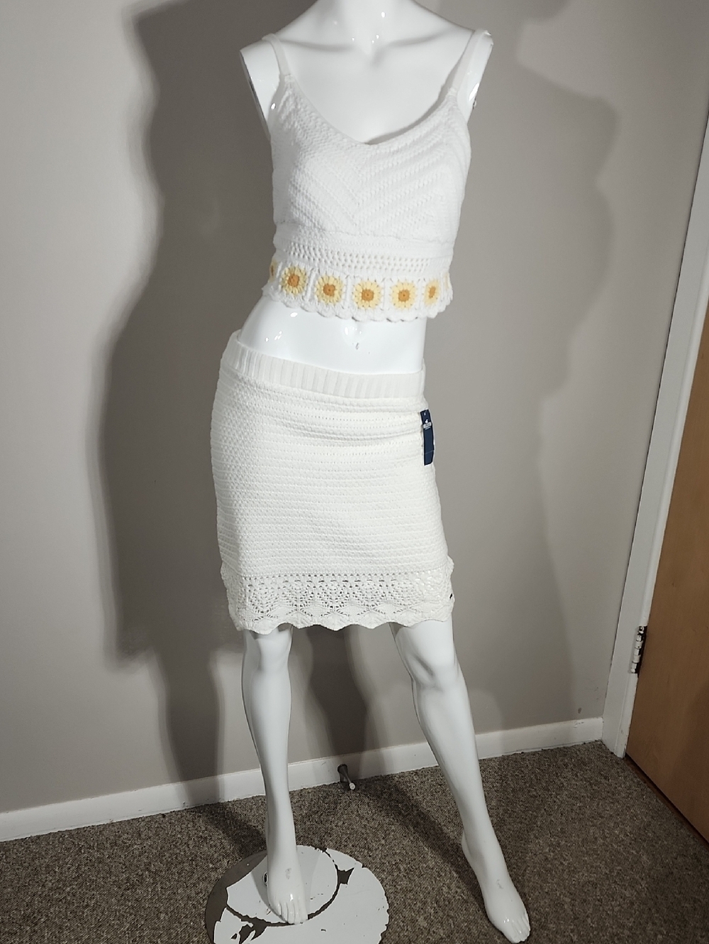 White Crochet Knit Skirt And Top – Women